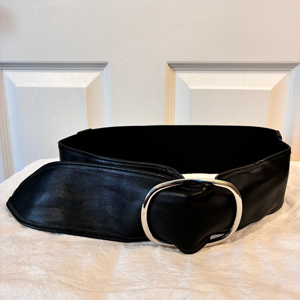 NWT Black Faux Leather Wide Cinched Waist Belt Silver Buckle Size 14/16 Large